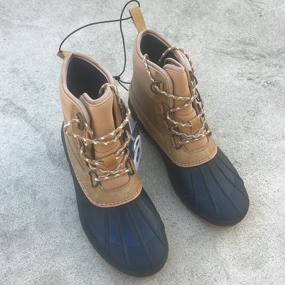 Universal Thread Women's Tiffy Waterproof Rain Snow Boot Size 9 NWT - Picture 2 of 7